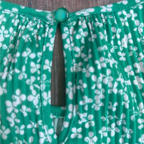Adrianna Papell Green with White Flowers Long Sleeve Boxy Blouse Size Medium - Picture 8 of 10